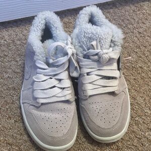 Nike  Gray Sneakers with Plush Lining